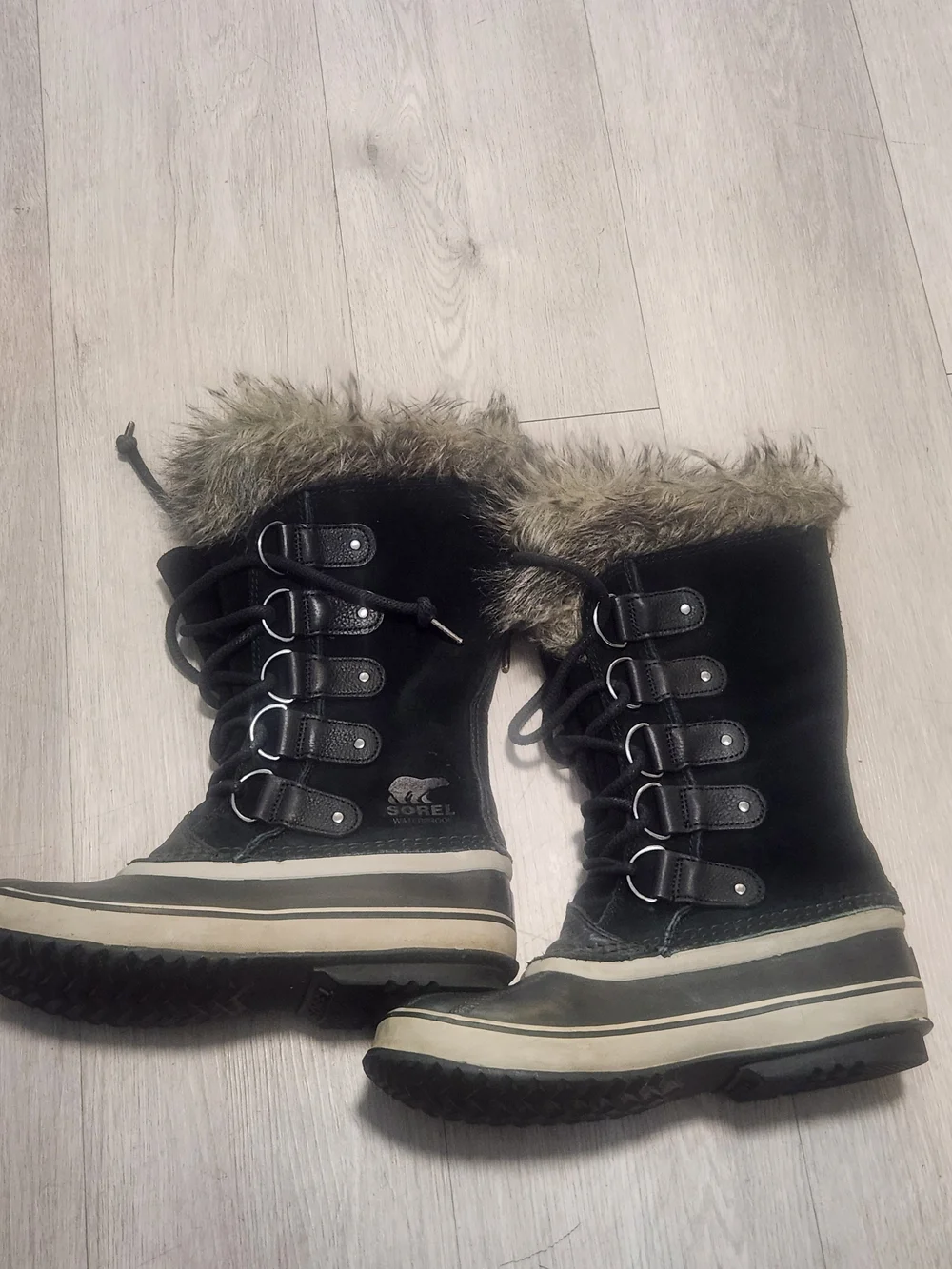 SOREL Joan of Arctic Black Waterproof Snow Boots 9